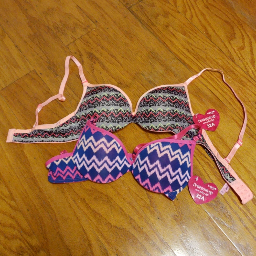 2 Women's 32A tarea demi push up bras